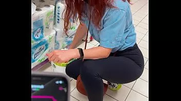 Reproducir Amateur orgasmo control en la tienda público intermitente culo kleomodel