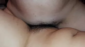 play Păsăricile nerasate se freacă și esperma de două ori - fetele zboară la orgasm