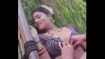 Abspielen Indische Tante, heißer Sex für Freund beim Ficken, ist glücklich