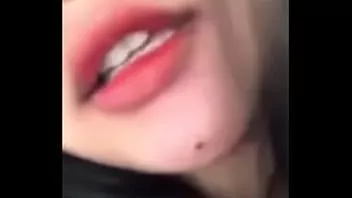Play Em gái lc dng chat sex kim tin óng hc phia "konsa thu hin"