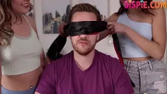 Riproduci Hime Marie e Kylie Rocket in un trio tabù con la loro sorellastra: leccate, pecorina e azione da cowgirl