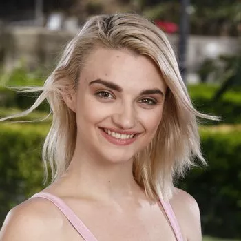 Pornostar Stevie Grey