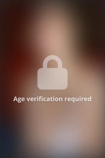 Порнозвезда Brooke Karter