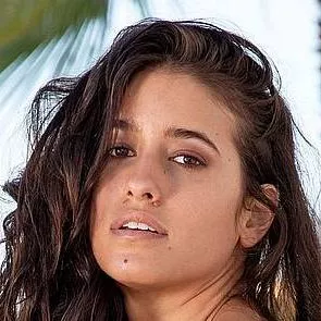 قناة Megan Blake